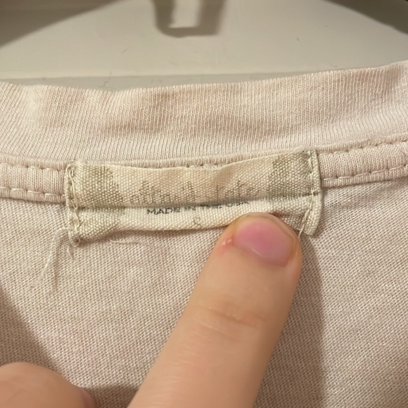 Love Now Graphic Tee Size small - Picture 2 of 3